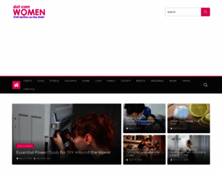 dotcomwomen.com screenshot