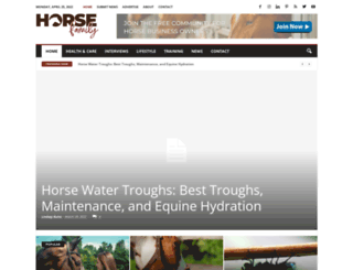 horsefamilymagazine.com screenshot