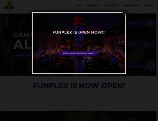 houstonfunplex.com screenshot